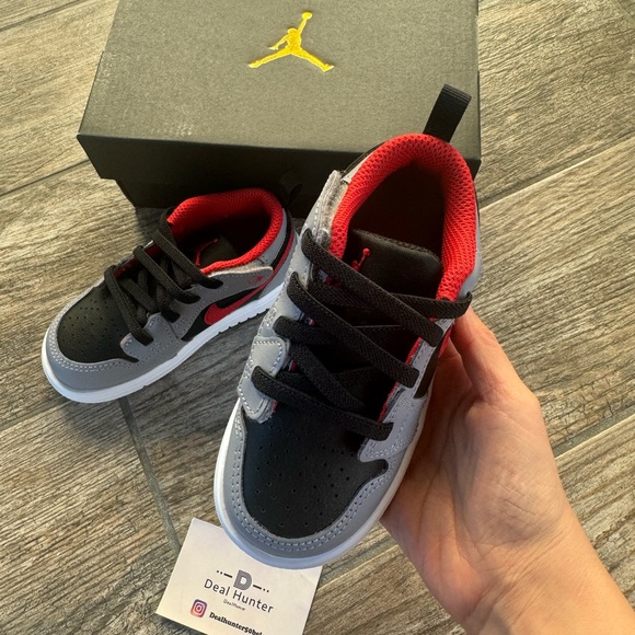 Brand New Air Jordan 1 Low Alt Easy-on Toddler/Baby sneakers - Picture 5 of 11